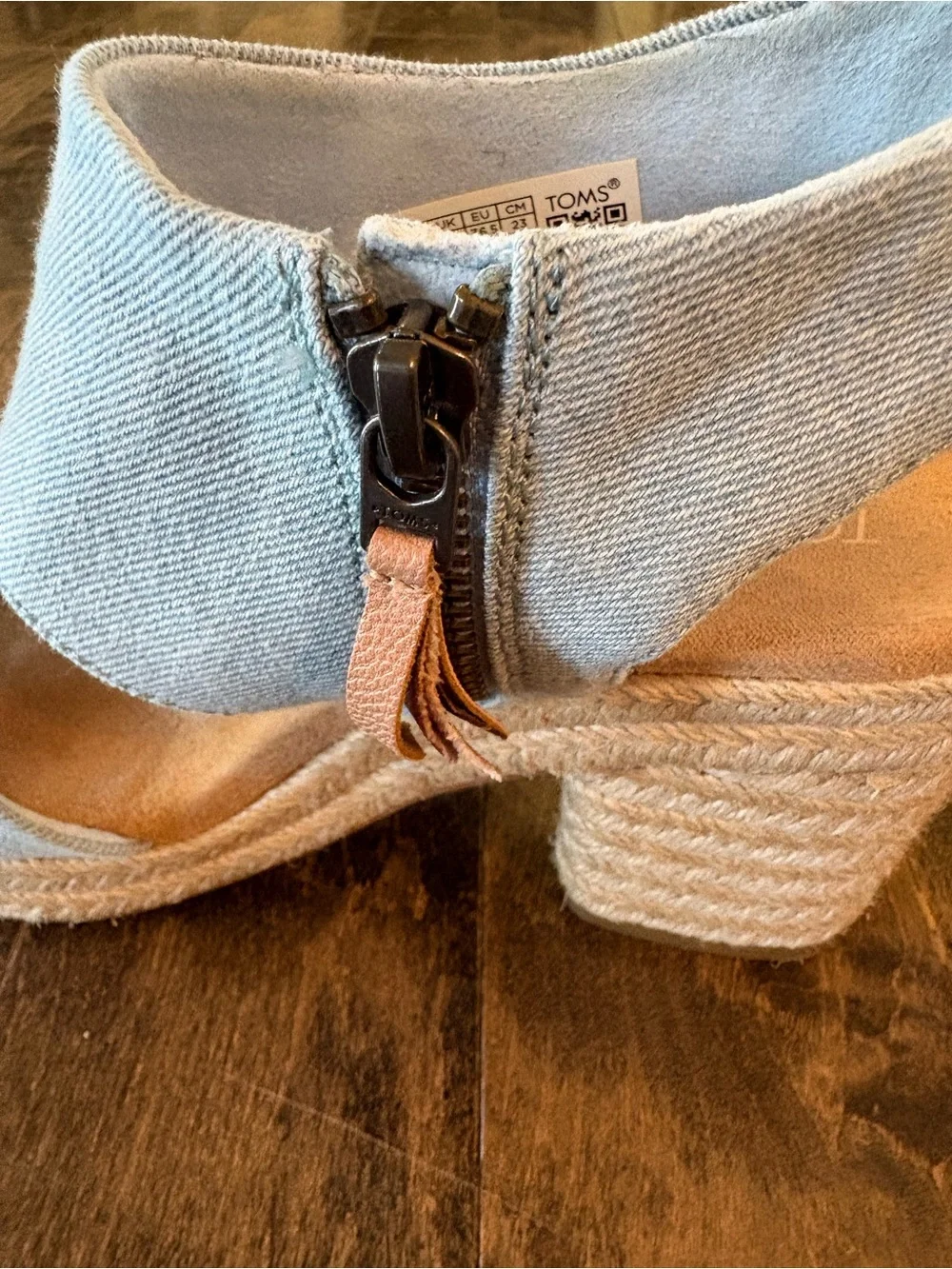 TOMS Majorca Platform Sandals Light Blue Denim Sz 6